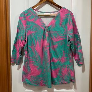 Woman Belle by Kim Gravel 1/2 zip pull over, size M, color green & Pink.